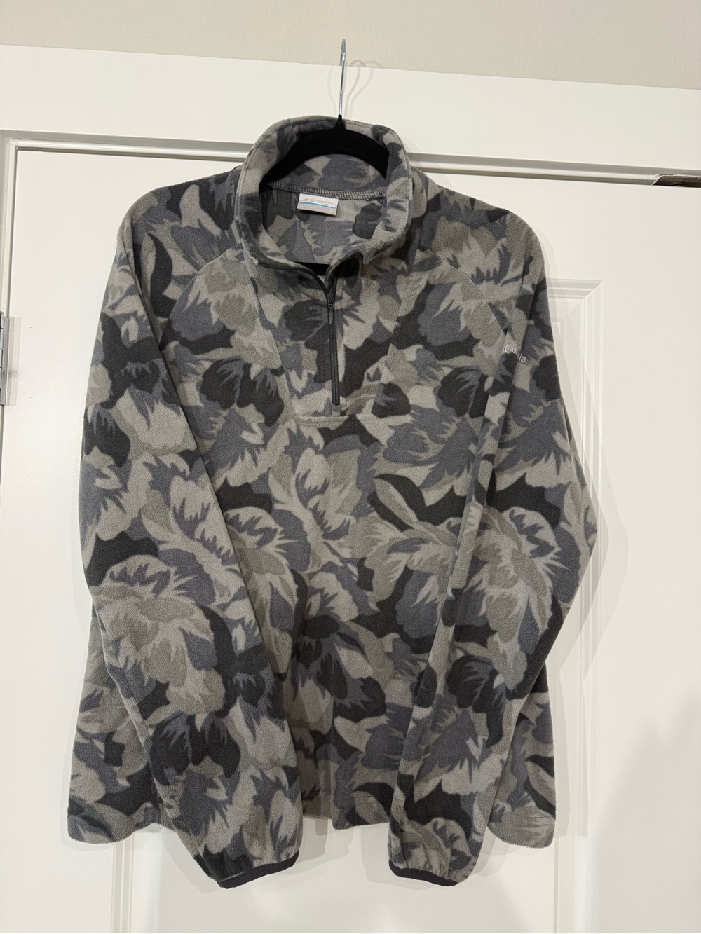 Columbia Gray Floral Quarter-Zip Fleece Pullover